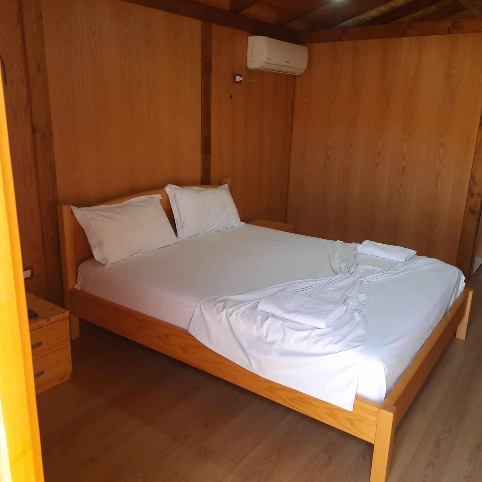 צ'פרו Irini'S Guesthouse מראה חיצוני תמונה