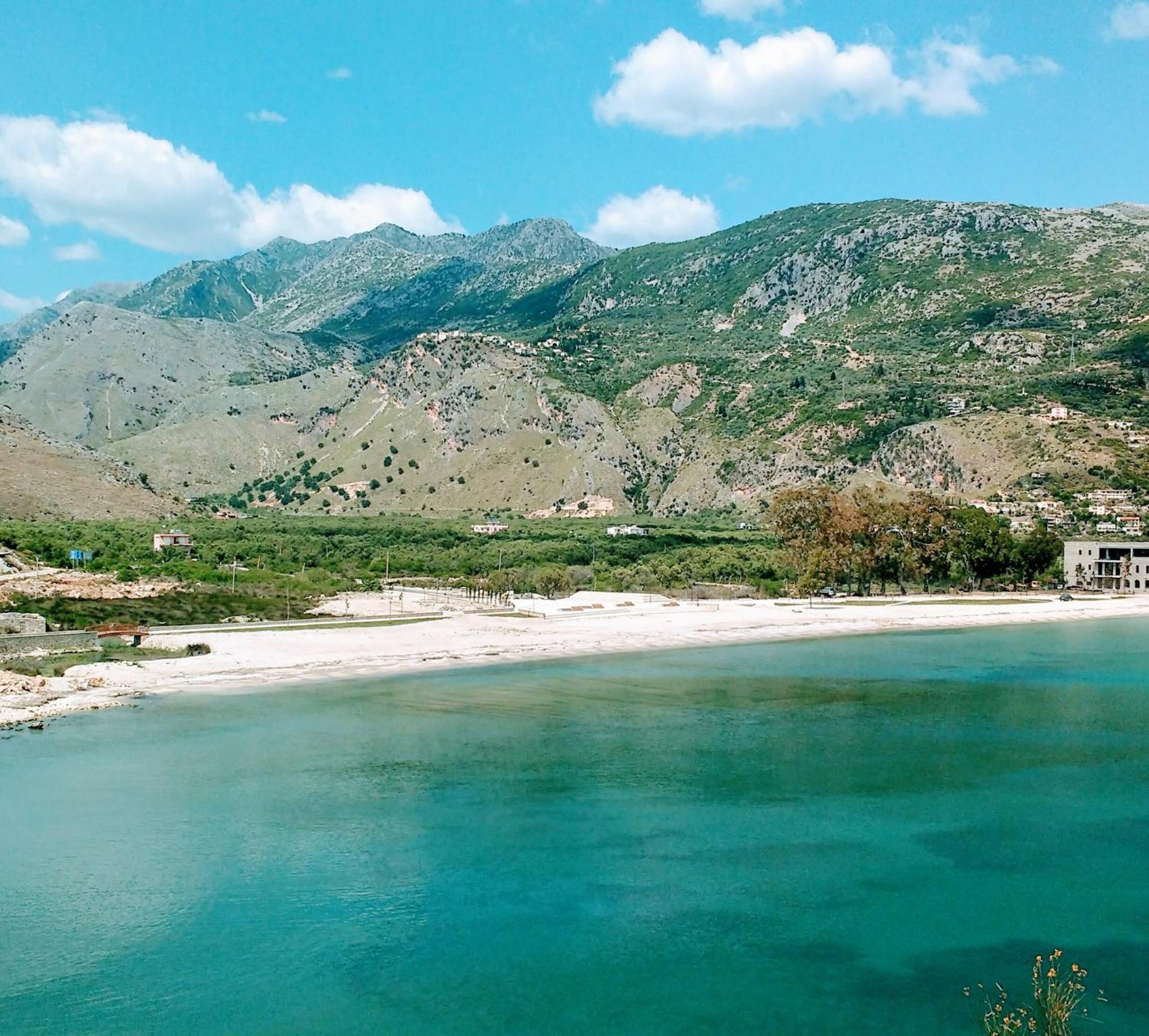 צ'פרו Irini'S Guesthouse מראה חיצוני תמונה